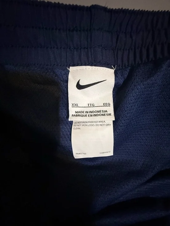 Nike Men's Dark Blue mesh lined Swim Trunks with White Swoosh - Picture 4 of 5